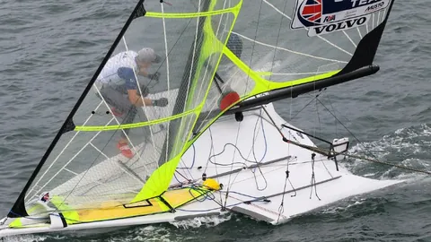 “热刺铁卫罗梅罗客战纽卡独中两元，职业生涯首度双响震撼英伦！”