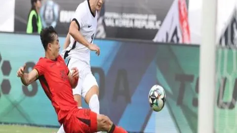 辽宁铁人与重庆铜梁龙球衣竟“孪生兄弟”？队徽之外，一毛一样！🔥🔥🔥